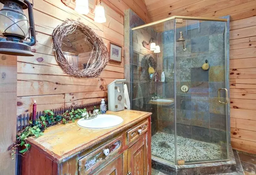 12 Mi To Staunton River: Nathalie Cabin W/ Deck