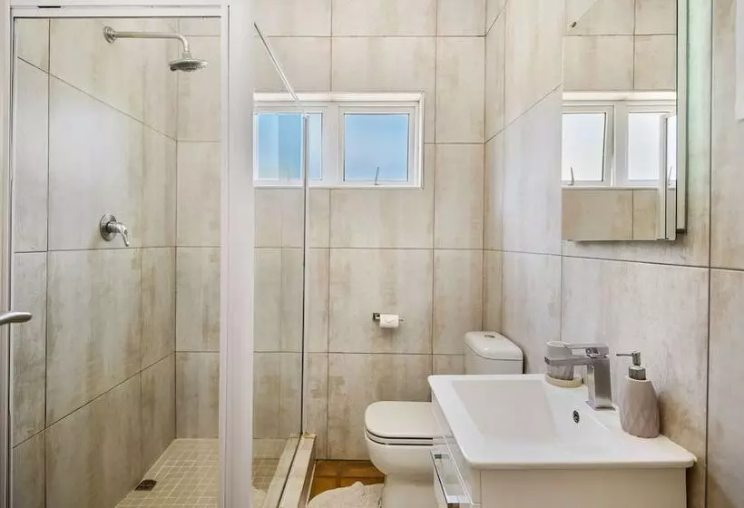 Aamiaismajoitus (B&B) Caza Beach Guesthouse
