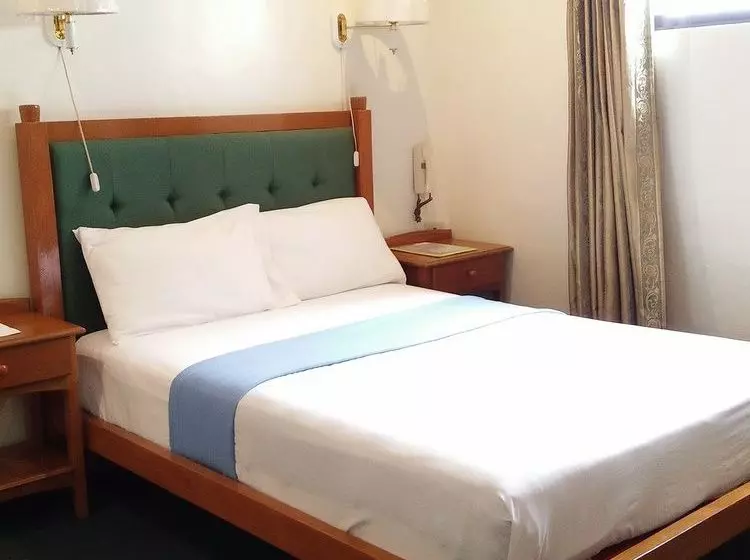 ベッドアンドブレックファースト Zen Rooms Mijo Tagaytay
