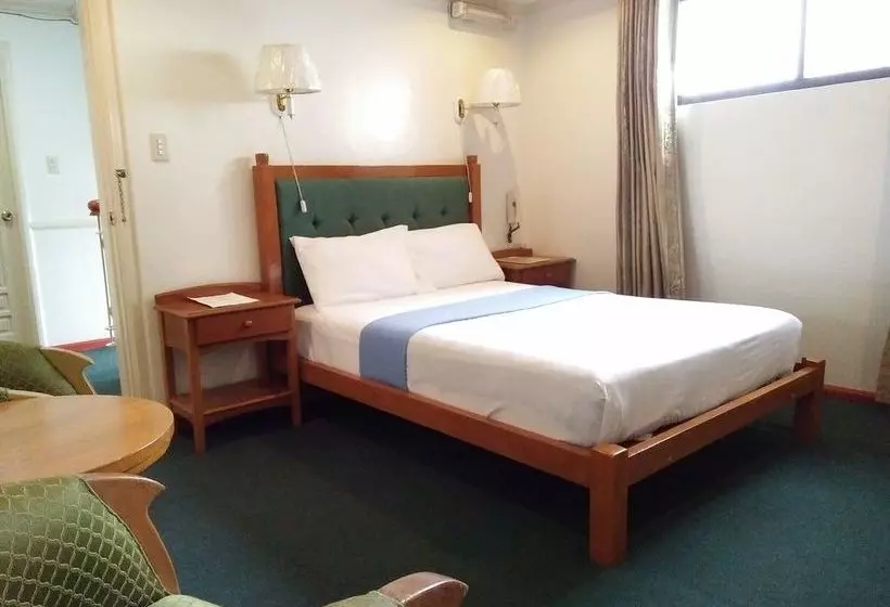 ベッドアンドブレックファースト Zen Rooms Mijo Tagaytay