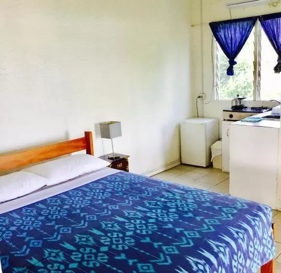 تختخواب و صبحانه Room With A View & Apartment Style