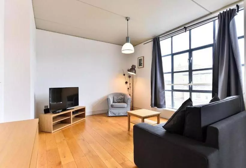 London Bridge City Apartments