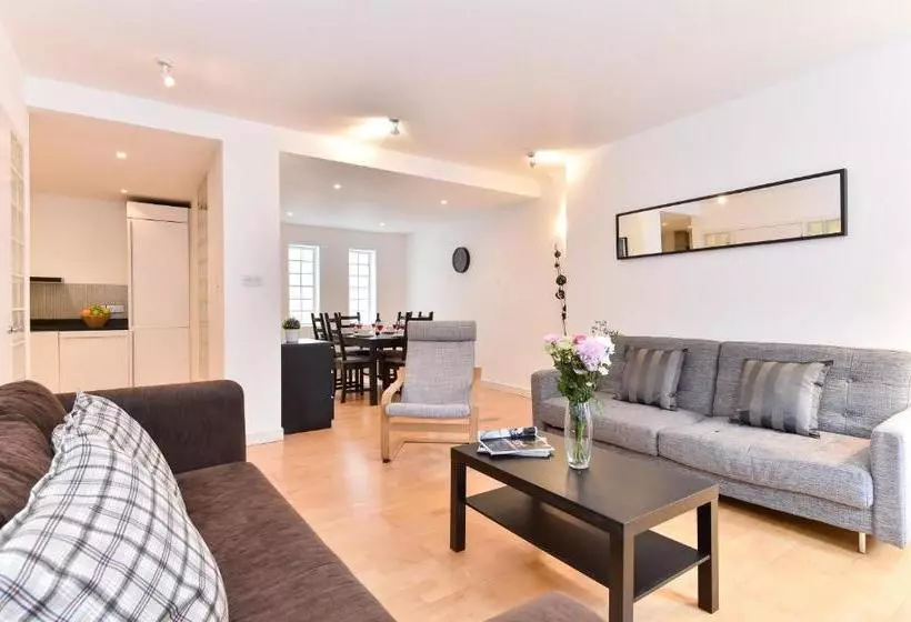 London Bridge City Apartments