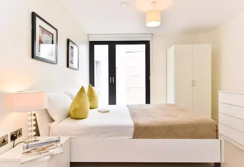 London Bridge City Apartments