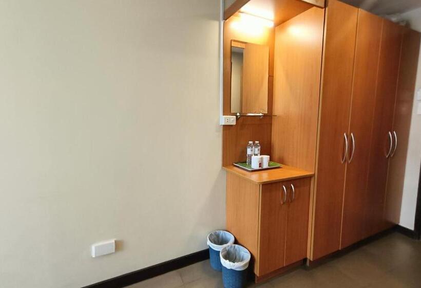 Fuente Oro Business Suites Cebu Powered By Cocotel