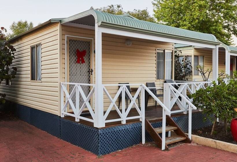 فندق Big4 Breeze Holiday Parks   Busselton