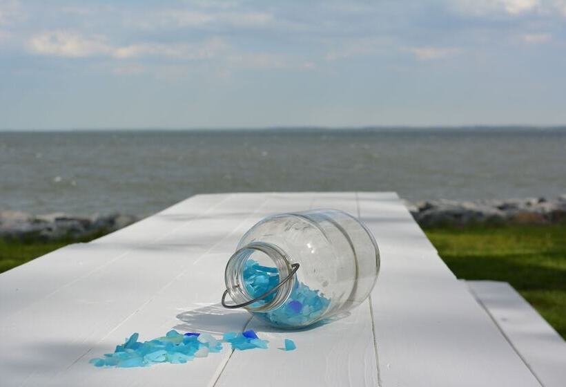 酒店 Black Walnut Point Inn