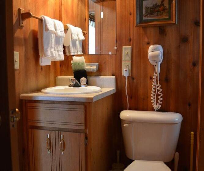 酒店 Black Walnut Point Inn