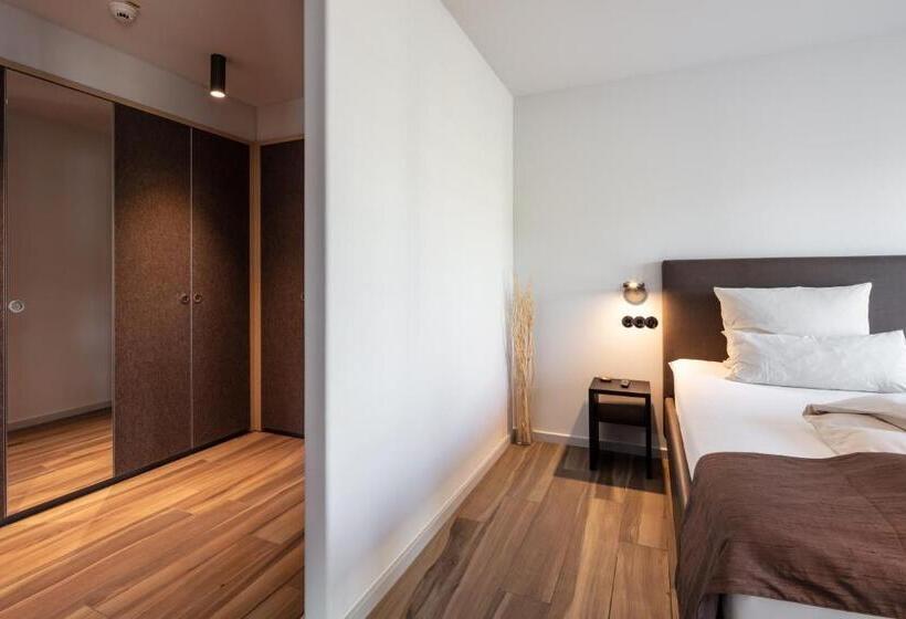 Отель Golden Ball, Exclusive Serviced Apartments Munich