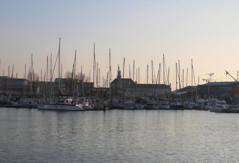 فندق Le Transat Bleu