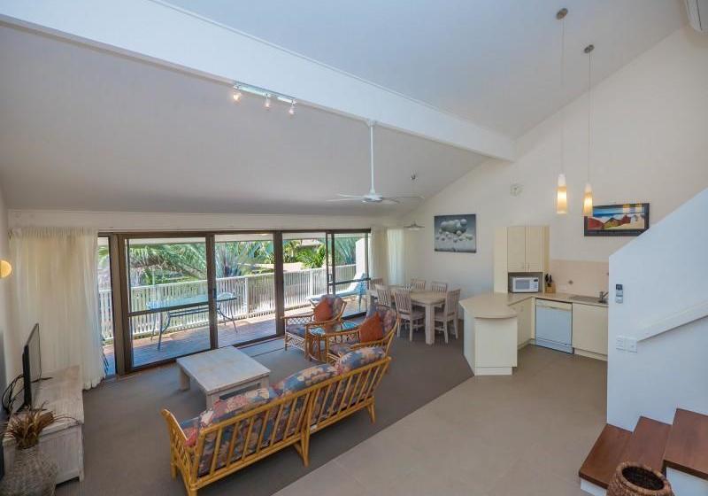 Отель Peregian Court Resort