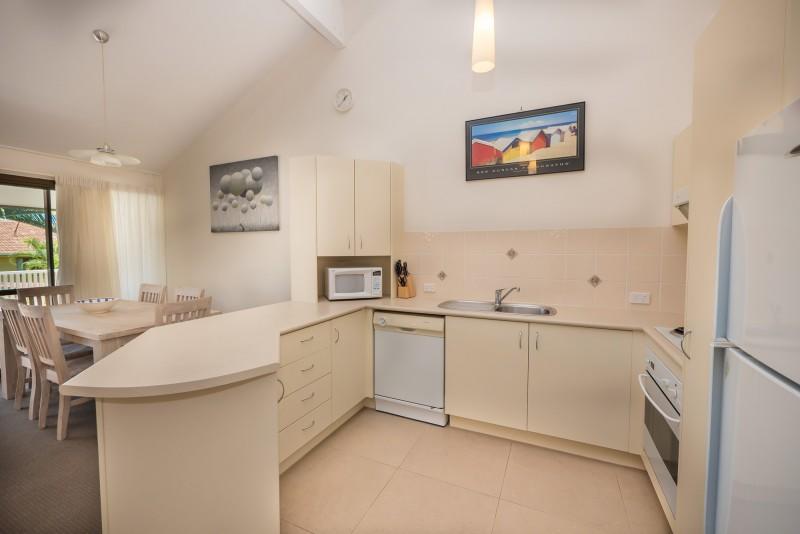 Отель Peregian Court Resort