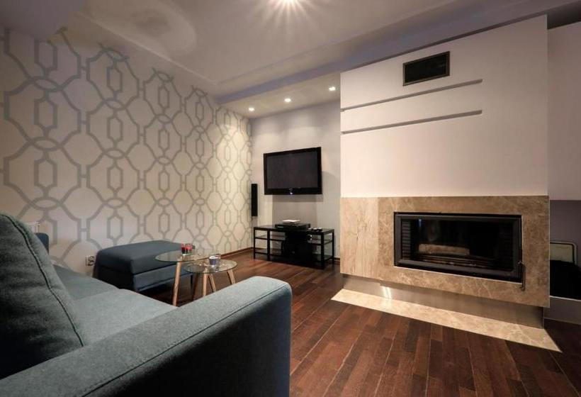 호텔 Spiacy Rycerz Willa