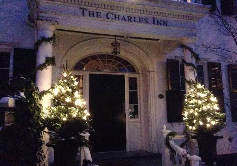 ホテル The Charles