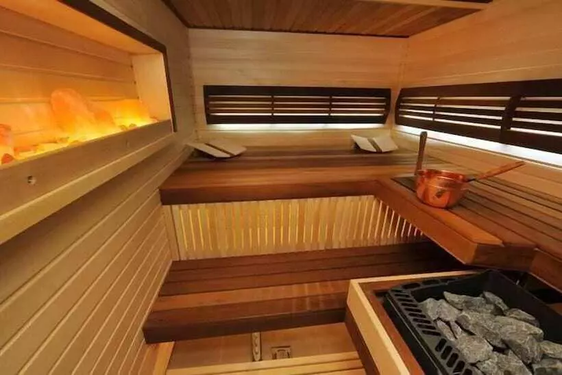 هتل Villa Four Rooms