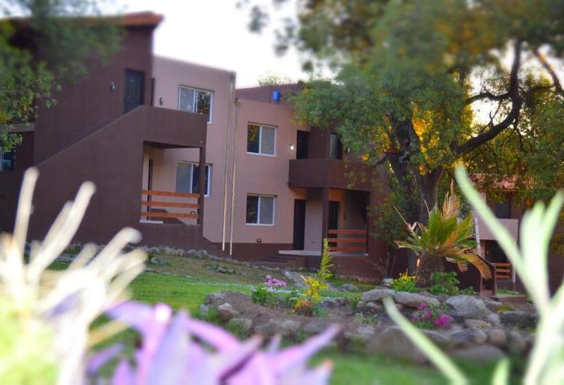 Lomakeskus Tatainti Chalet & Suite