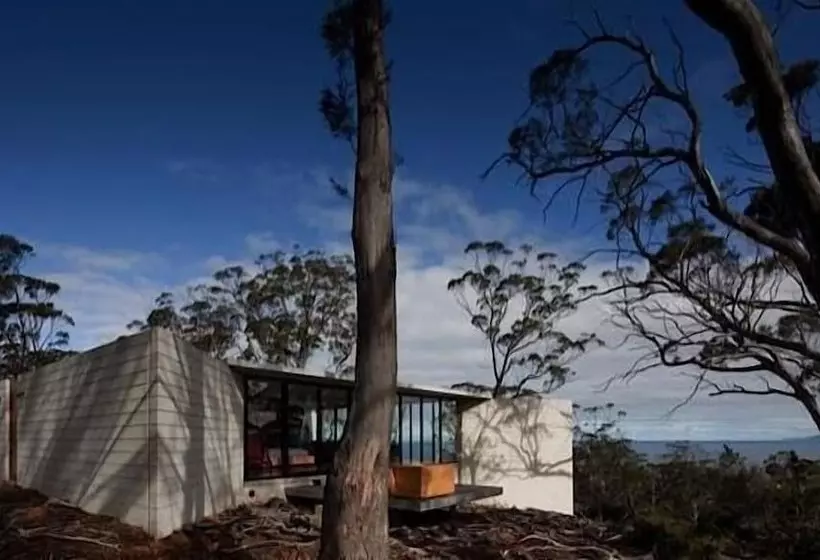 Rocky Hills Retreat