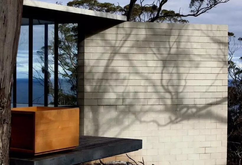 Rocky Hills Retreat