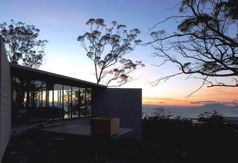 Rocky Hills Retreat