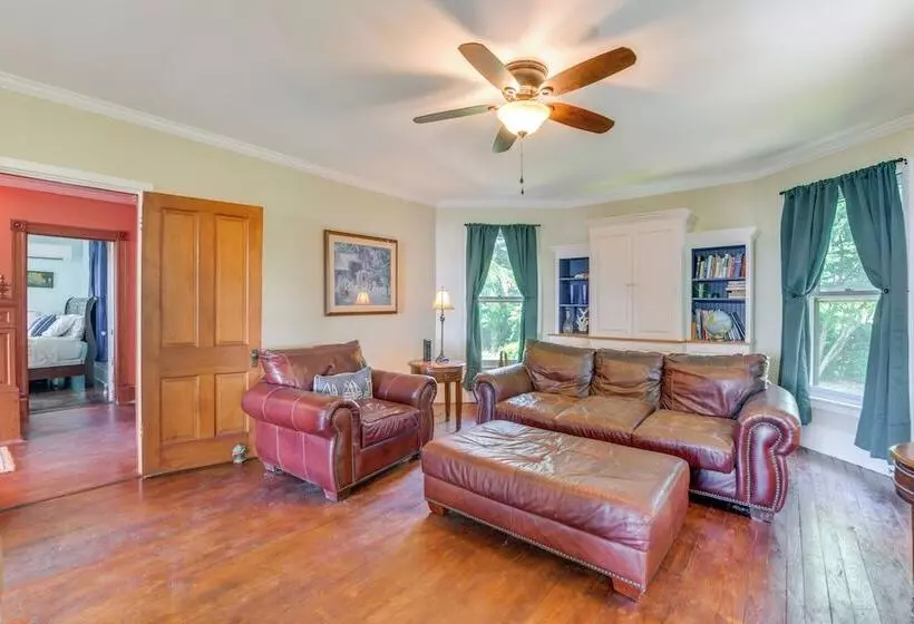 Bayfront Heathsville Home W/ Crabbing Pier!
