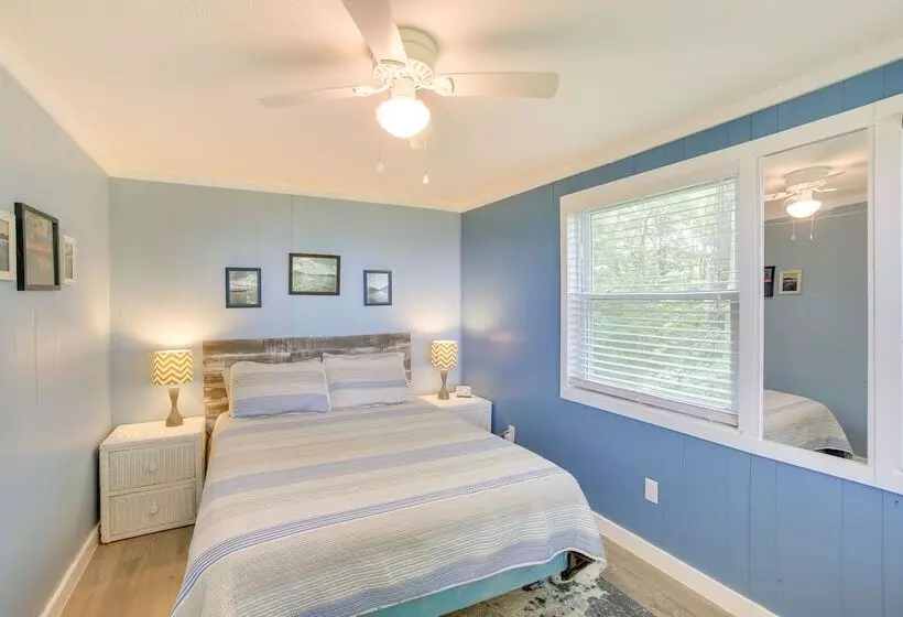 Bright Byrdstown Home W/ Views Of Dale Hollow Lake