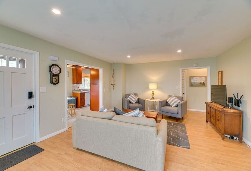 Charming Canandaigua Lake House W/ Deck & Views!