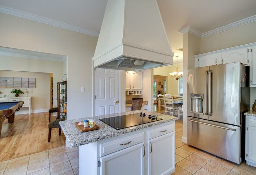 Charming Diamondhead Home W/ Private Yard!