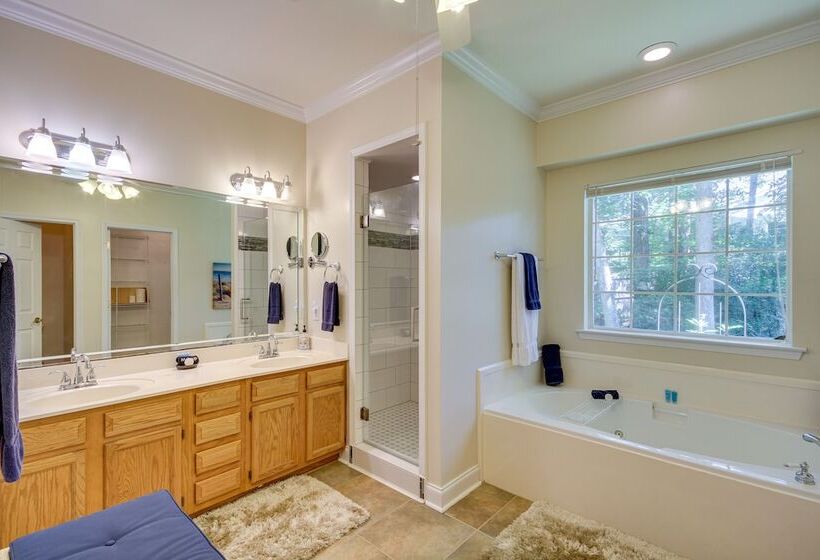 Charming Diamondhead Home W/ Private Yard!