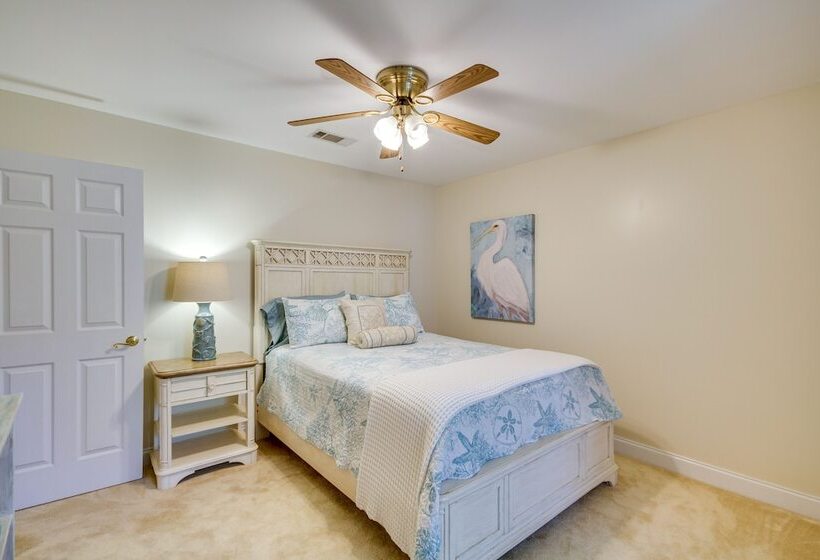 Charming Diamondhead Home W/ Private Yard!