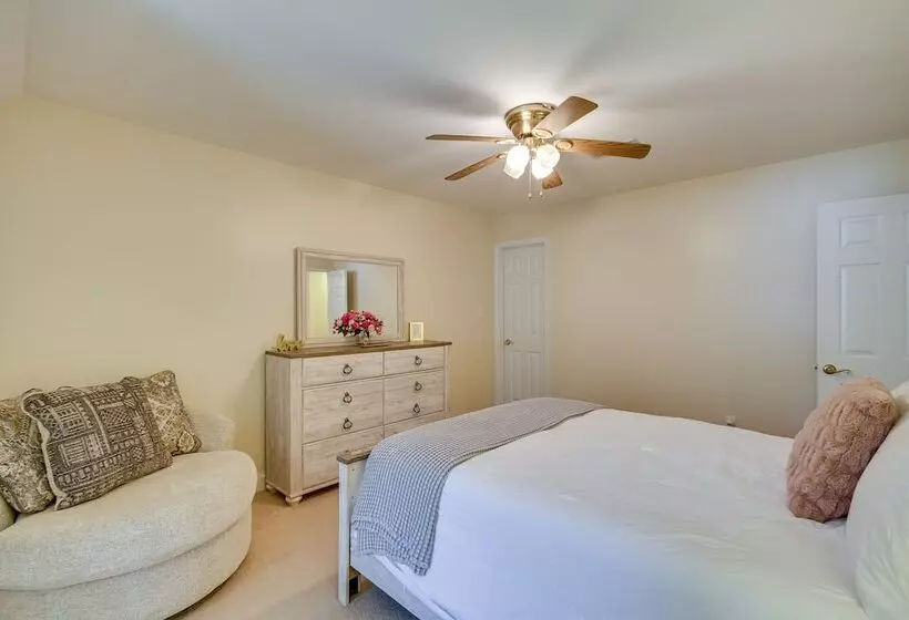 Charming Diamondhead Home W/ Private Yard!