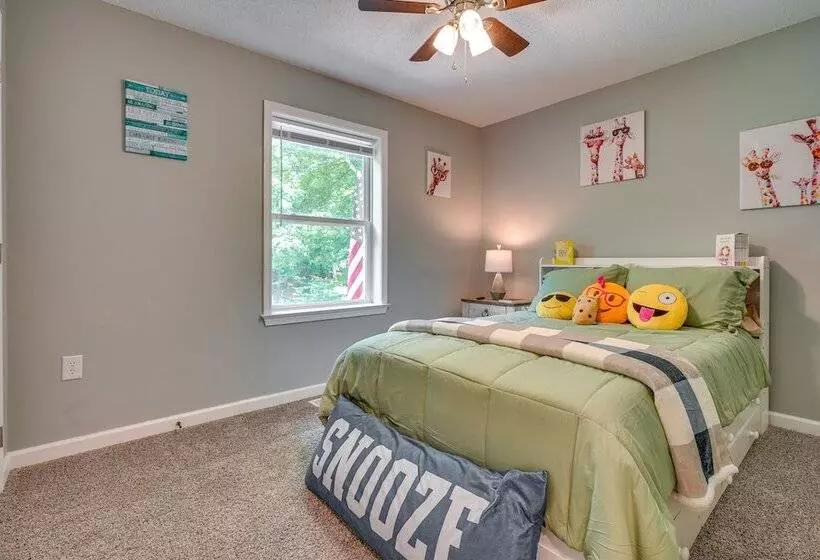 Outdoor Entertainment Areas: Family Ohio Getaway