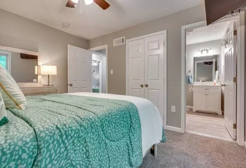 Outdoor Entertainment Areas: Family Ohio Getaway