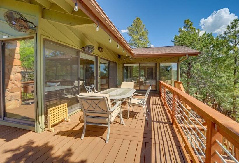 Hot Tub, Fire Pit & Deck: Chic Arizona Retreat