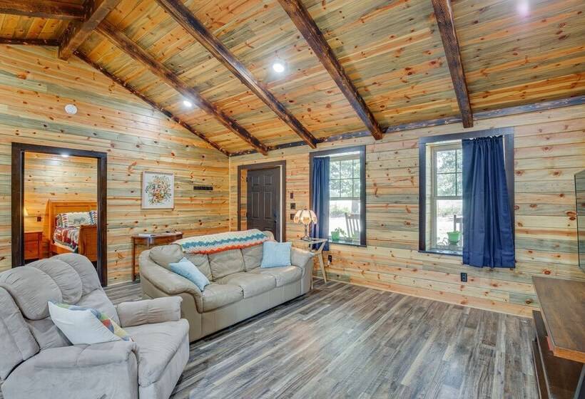 Fire Pit At Dog Friendly Countryside Quitman Cabin