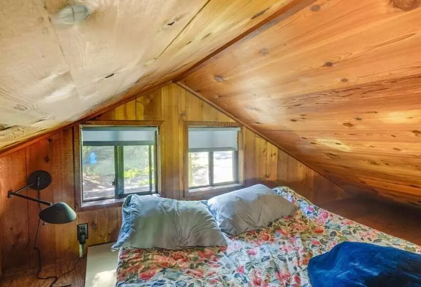 Enchanting Arch Cape Retreat W/ Hot Tub, Fireplace