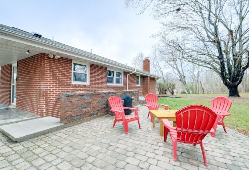 Family Friendly Blacksburg Retreat W/ Playground!