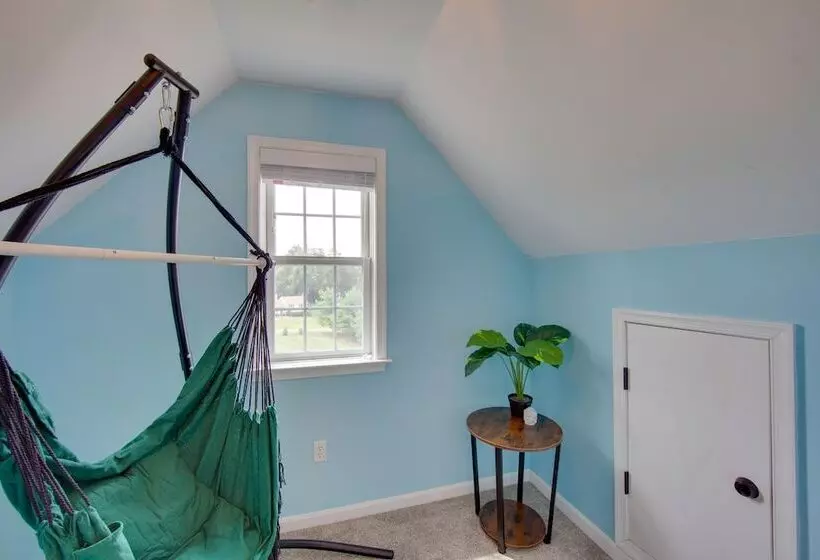 Hummelstown Hideaway W/ Game Room & Large Yard!