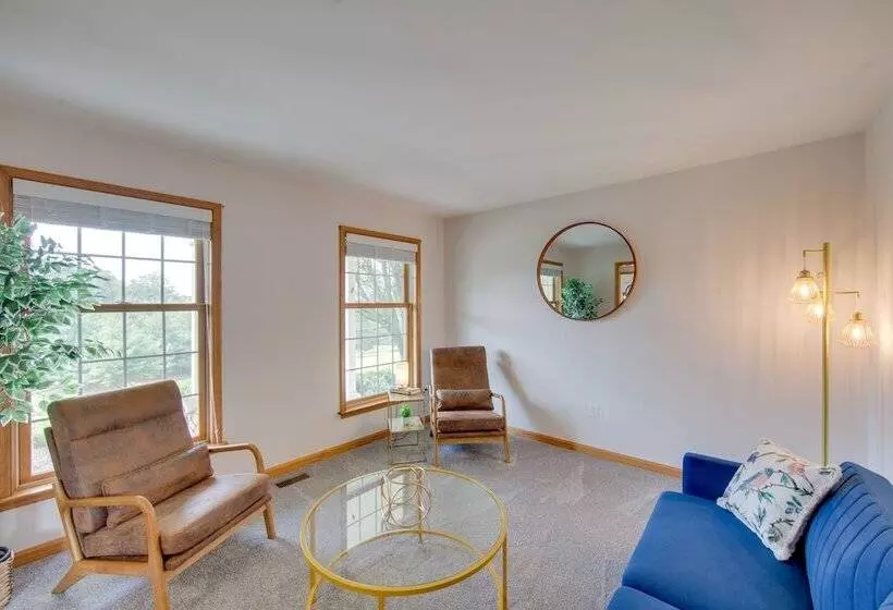 Hummelstown Hideaway W/ Game Room & Large Yard!