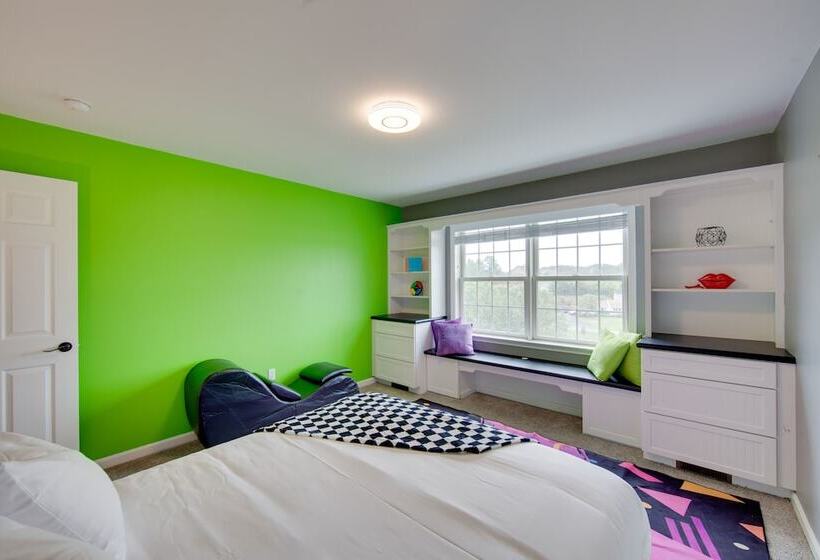 Hummelstown Hideaway W/ Game Room & Large Yard!