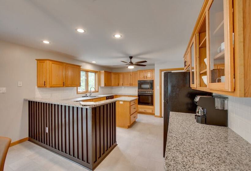 Hummelstown Hideaway W/ Game Room & Large Yard!