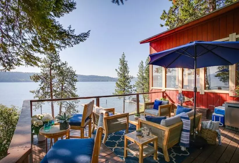 Lakefront Bliss: Coeur D Alene Cabin W/ Dock!