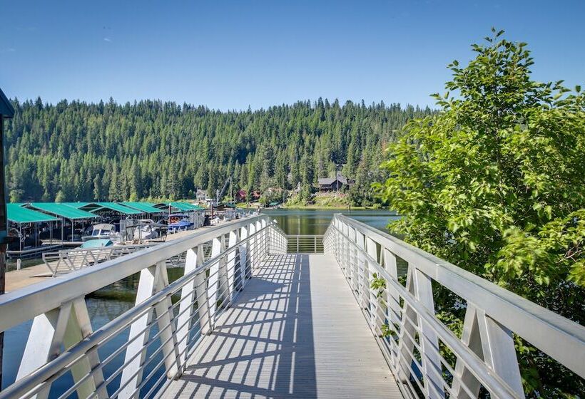 Lakefront Bliss: Coeur D Alene Cabin W/ Dock!