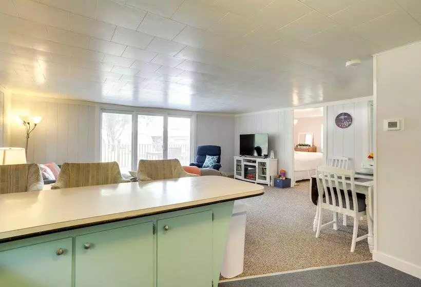 Lakefront Vacation Rental, 13 Mi To South Haven!