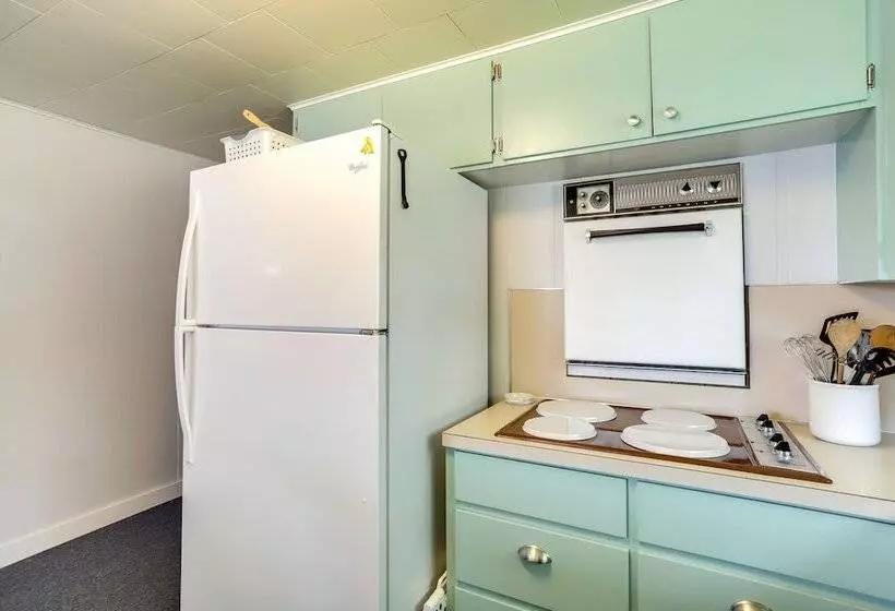 Lakefront Vacation Rental, 13 Mi To South Haven!