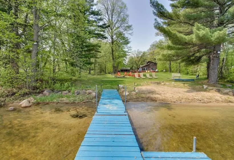 Minnesota Cabin W/ Deck & Private Beach