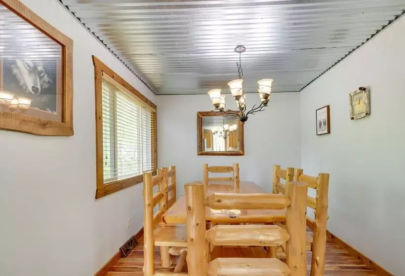 Minnesota Cabin W/ Deck & Private Beach