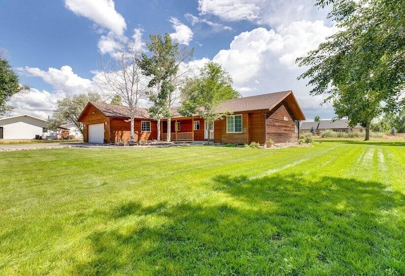 Montrose Retreat W/ Stunning Mountain Views!