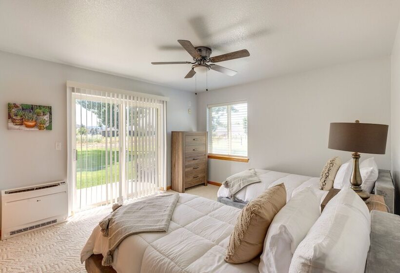 Montrose Retreat W/ Stunning Mountain Views!