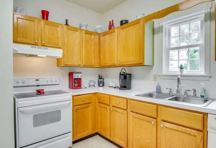 Nautical Family Home W/ Deck, Near Bethany Beach!