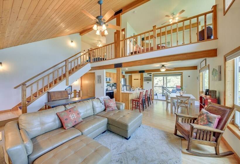 ~ 10 Mi To Newport: Pend Oreille Riverfront Cabin